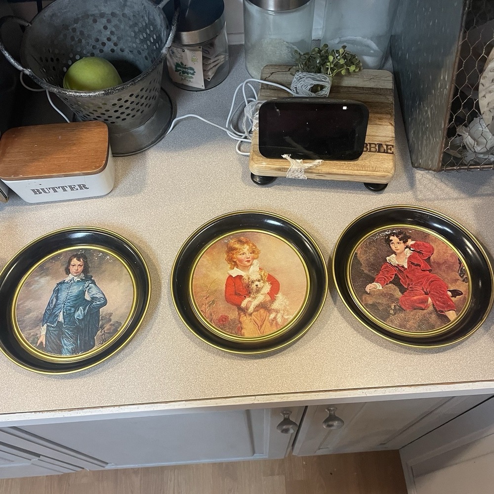 Vintage Tin Victorian Wall Plates Maximalist Wall Decor Set of 3 Fabcraft